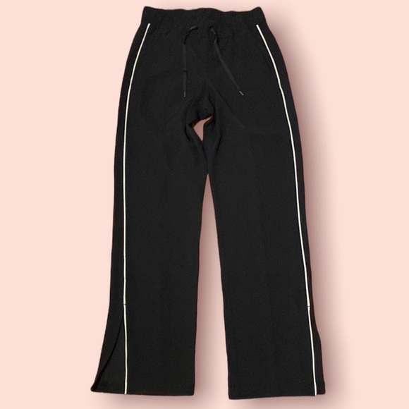 Lululemon Pant - With White Stripe - Picture 1 of 2